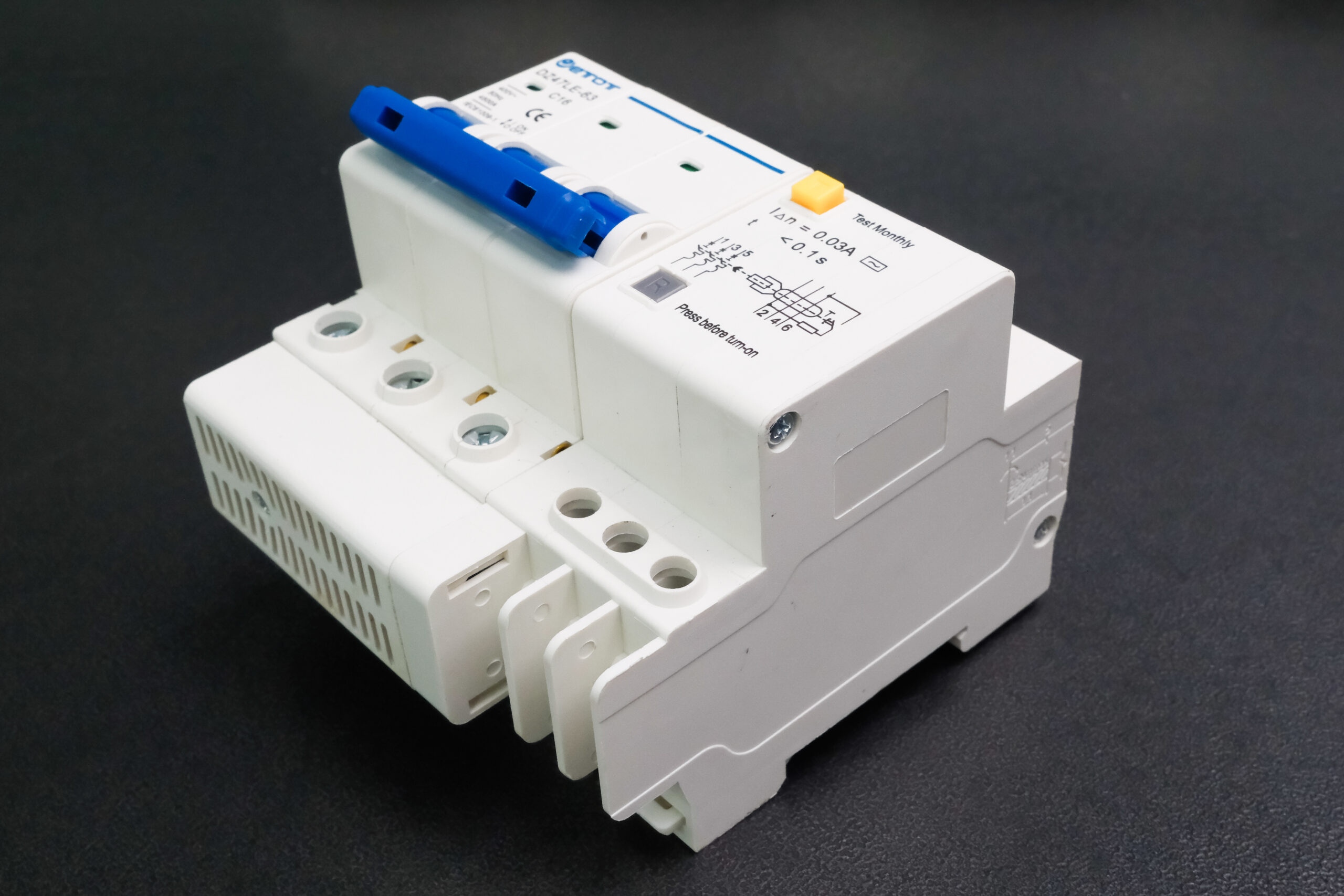 Aptomat DZ47LE-63 3PC16 bảo vệ chống ngắn mạch quá tải chính hãng - ETOT - Ảnh 3