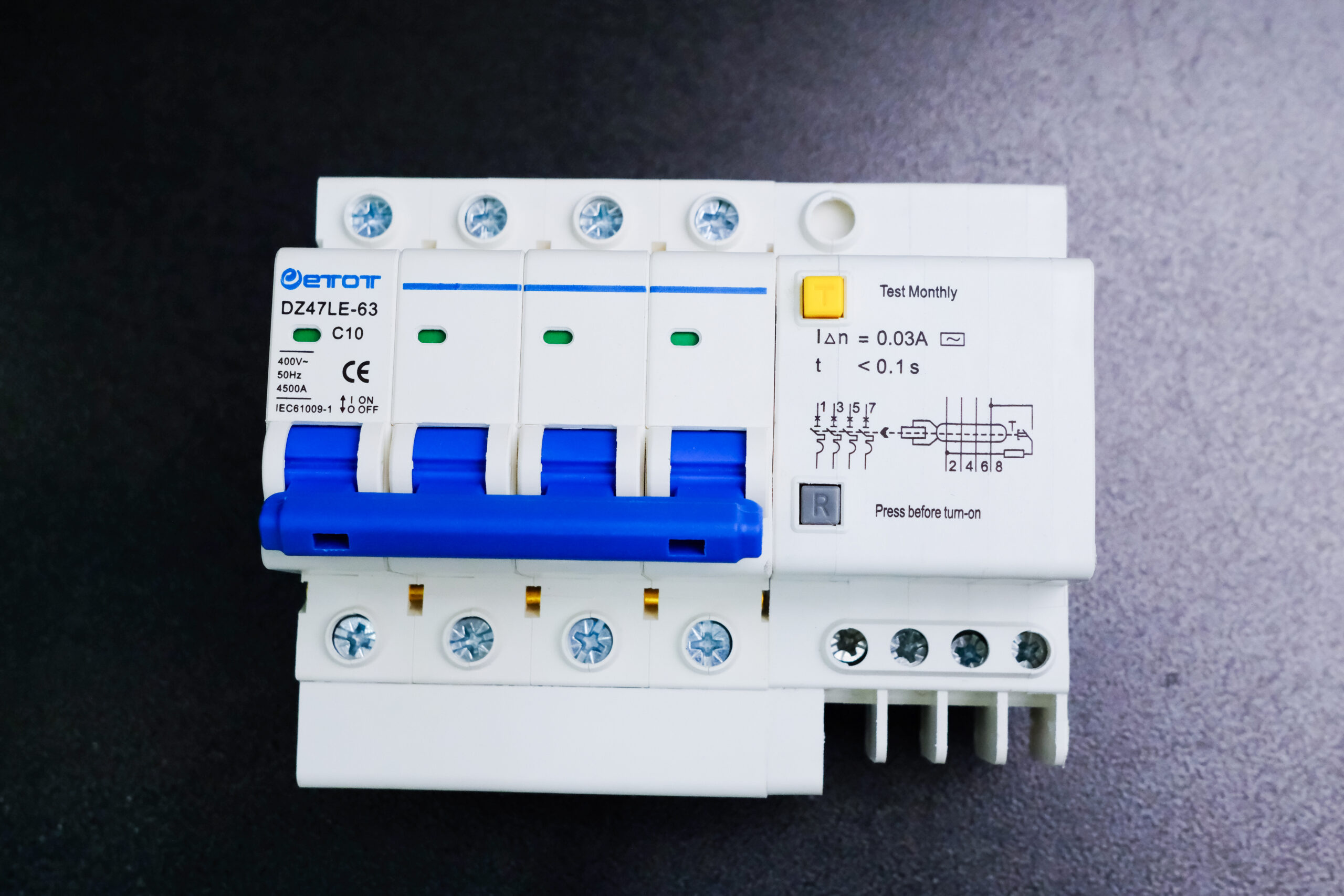 Aptomat DZ47LE-63 4PC10 bảo vệ chống ngắn mạch quá tải chính hãng - ETOT - Ảnh 4